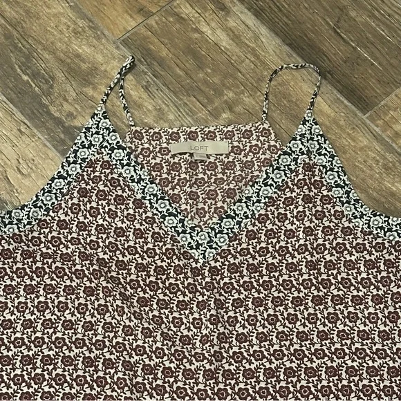 Ann Taylor Loft Patterned Shell - Picture 3 of 11